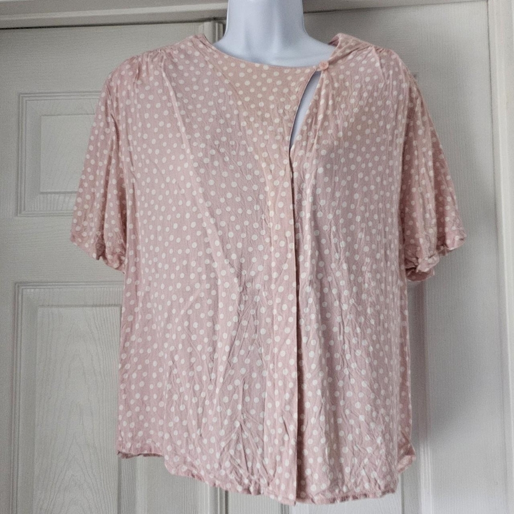 Vintage 80s pink polka dot church blouseNo size listed, fits a mediumBrand is